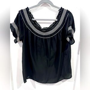 Black express blouse